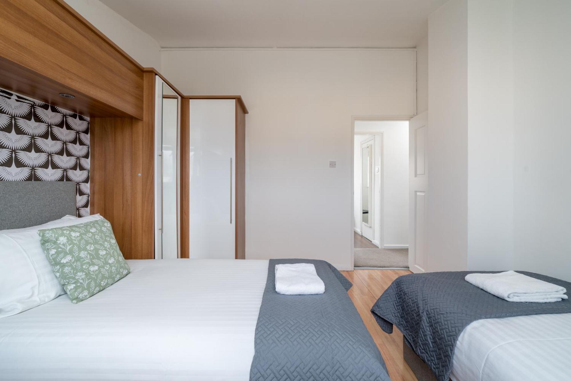 Skyvillion-Stevenage Amazing 3Bed House, Garden, Free Off Street Parking For 2 Cars, Wifi Apartment ภายนอก รูปภาพ