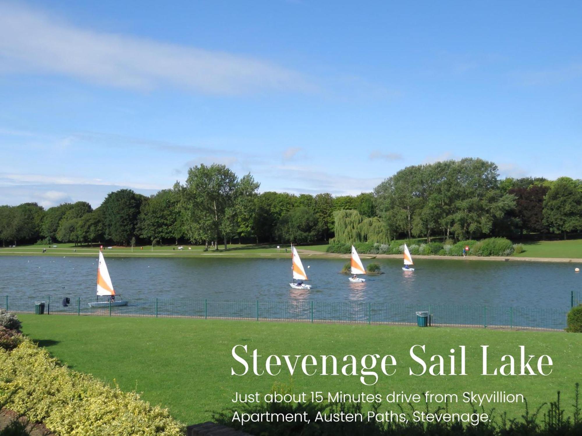 Skyvillion-Stevenage Amazing 3Bed House, Garden, Free Off Street Parking For 2 Cars, Wifi Apartment ภายนอก รูปภาพ